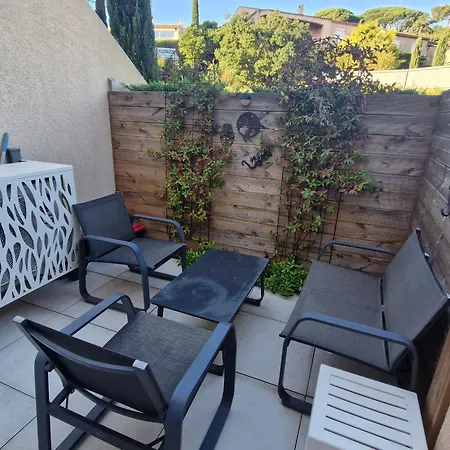 3 Pieces Climatise Avec Piscine, 6 Pers, - Fr-1-780-87 Lägenhet *