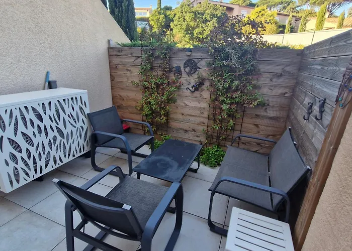 3 Pièces Climatisé Avec Piscine Et Parking Proche à - Fr-1-780-87 Apartamento *