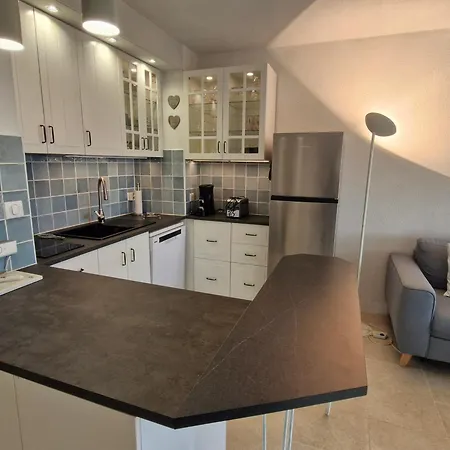 3 Pieces Climatise Avec Piscine, 6 Pers, - Fr-1-780-87 Appartement