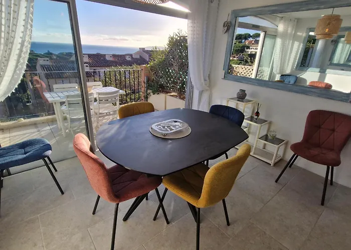 3 Pieces Climatise Avec Piscine, 6 Pers, - Fr-1-780-87 *