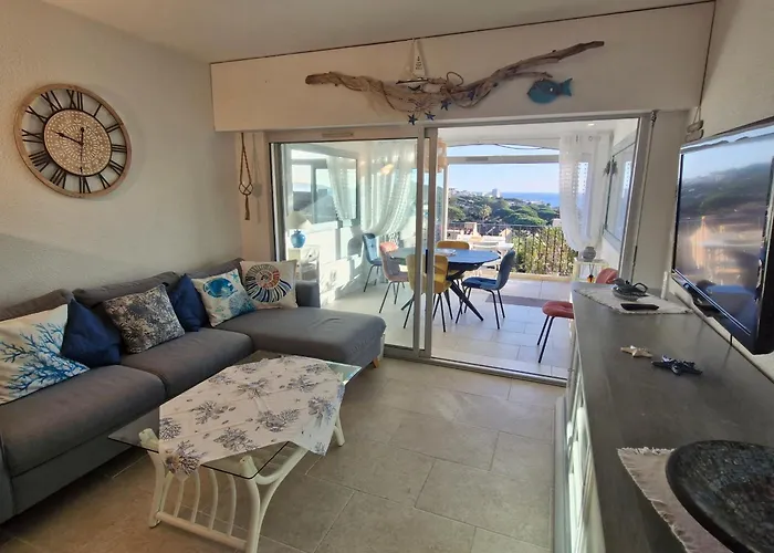 3 Pièces Climatisé Avec Piscine Et Parking Proche à - Fr-1-780-87 * Sainte-Maxime